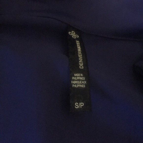 (SOLD). Denver Hayes Sports Shirt Women - Picture 6 of 6